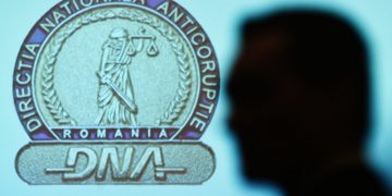 L-au arestat! Polițistul acuzat că ar fi cerut mită 1 milion de euro va sta 30 de zile după gratii