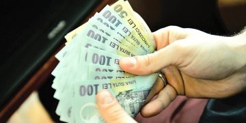 IMM Invest în 2 săptămâni: 12 firme creditate, 319 respinse de bănci