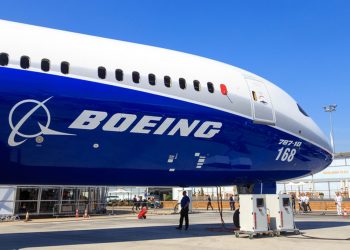 Efectele COVID-19 la Boeing! Compania concediază 12 mii de oameni