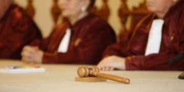 CCR va discuta sesizarea Avocatului Poporului asupra stării de alertă