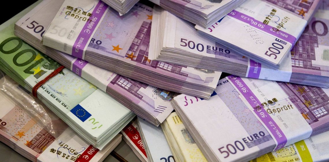 Ban la ban trage! Profit de sute de milioane de lei pentru băncile din România în primul trimestru