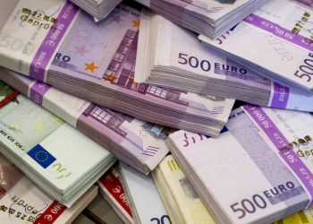 Ban la ban trage! Profit de sute de milioane de lei pentru băncile din România în primul trimestru
