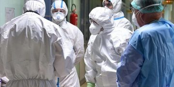 44 074 persoane din sistemul sanitar primesc stimulentul de risc