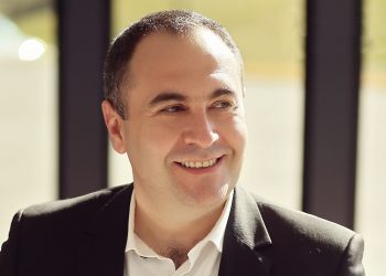 Invitatul săptâmânii: Dinu Meşter