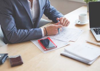 Fonduri nerambursabile sau diferite forme de creditare cu garanţii de stat pentru IMM