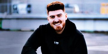 Vloggerul „Colo” reţinut de Poliţie. Acesta a instigat la violarea minorelor