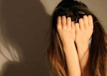 Profesor reţinut după ce a întreţinut relaţii sexuale cu o elevă de clasa a VIII-a