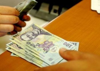 Ordonanţa prin care a fost amânată dublarea alocațiilor pentru copii, respinsă de deputaţi