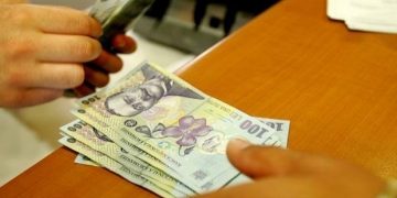 Ordonanţa prin care a fost amânată dublarea alocațiilor pentru copii, respinsă de deputaţi