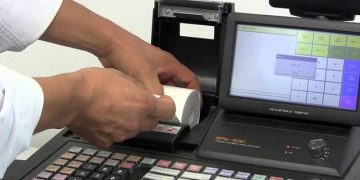 Casele de marcat electronice vor fi legate, din 1 iulie, la serverele ANAF. Procedura a fost publicată în Monitorul Oficial