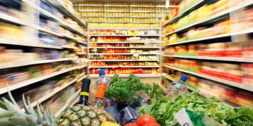 Scădere cu 20% a cifrei de afaceri din comerţul românesc, în aprilie, din cauza pandemiei