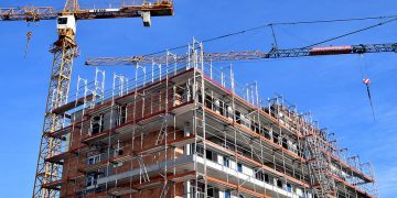 Efectul COVID în construcții | În 2020 au fost eliberate cu 15% mai puține autorizații de construcție decât în 2019