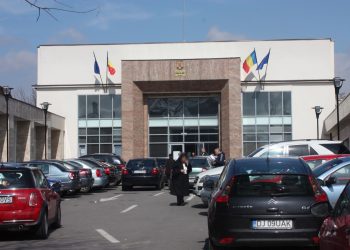O aplicație care oferă informații în timp real despre ședințele de judecată, implementată de o curte de apel din țară