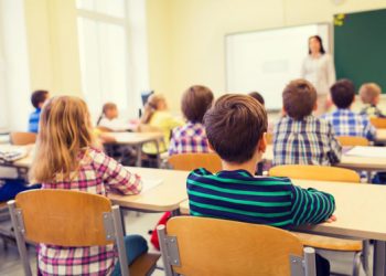 Legea ”educației sanitare”, analizată de CCR pe 16 septembrie. Materia nu va fi predată în viitorul an școlar