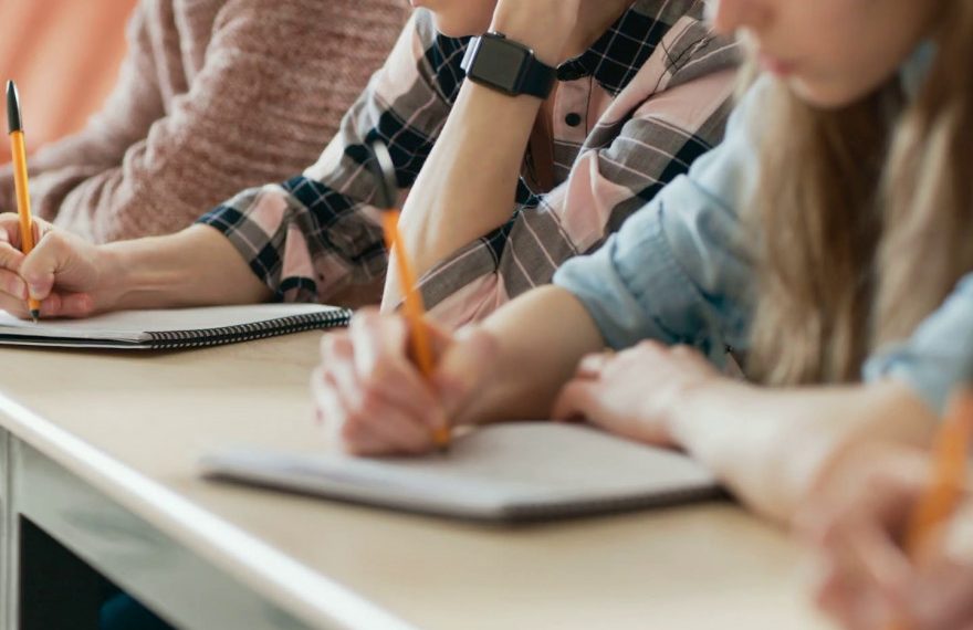 Mâine încep înscrierile pentru Evaluarea Naţională. Care este calendarul examenelor