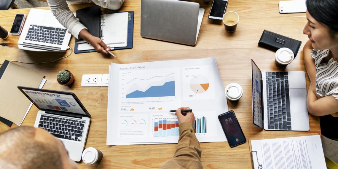 Granturi de până la 100.000 de euro fiecare pentru studenţii care vor să-şi dezvolte o afacere