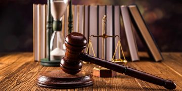 CCR: Legea pentru acordarea unor prime și indemnizații cadrelor didactice, neconstituțională. Aceeași decizie pentru modificările în titularizare