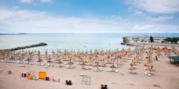 Regulile impuse în turism pe fondul pandemiei de COVID-19, discutate cu proprietarii de afaceri de pe litoralul Mării Negre