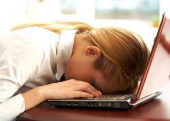 Se schimbă Codul Muncii. De azi, amenzi mai mari pentru munca suplimentară