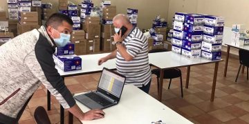 189.000 de măşti de protecţie, distribuite de Inspectoratul Şcolar în şcolile din Bihor