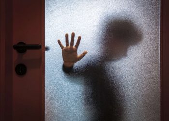 Pedepse mai mari pentru pedofili și violatori. Vinovații nu mai sunt condamnați cu suspendare