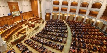 S-a votat! Pensiile speciale mai mari de 7.000 de lei vor fi impozitate cu 85%