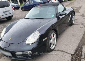 Un Porsche căutat pentru confiscare în Italia, descoperit în PTF Borş