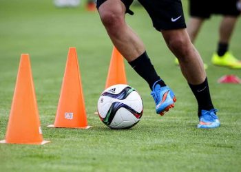 În ce condiţii pot fi reluate competiţiile sportive în aer liber sau în bazine. Normele au fost publicate în Monitorul Oficial