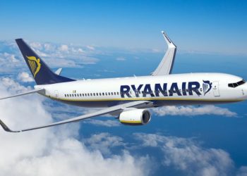 Din iulie, Ryanair reia zborurile şi reduce preţurile