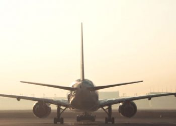 Lista ţărilor pentru care vor fi reluate zborurile. Cei care se întorc din aceste state nu mai sunt obligaţi să intre în izolare