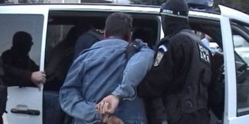 Urmărit internaţional, prins în Oradea. Era căutat de autorităţile croate pentru fals şi fraudă