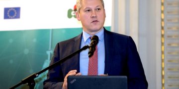Cătălin Predoiu: „Continuă demersurile pentru a coagula un front mai larg interinstituțional de combatere a traficului de persoane și crimei organizate”