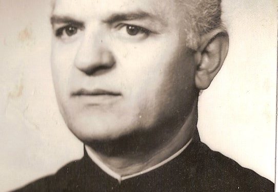 Părintele Nicolae Bordașiu: ”Când securiștii mi-au cerut armamentul, le-am arătat Biblia, singura armă pe care o aveam”