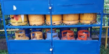 82 de percheziții în trei județe, printre care și Bihor, într-un dosar de evaziune fiscală cu butelii