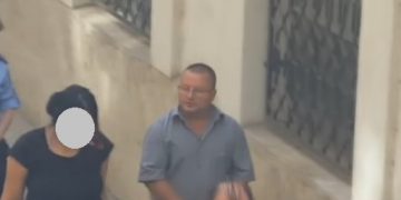 Un colonel, șef în Jandarmerie, cămătar pentru propriii subordonați. Ar fi fost consiliat de un comisar de la Protecție Internă