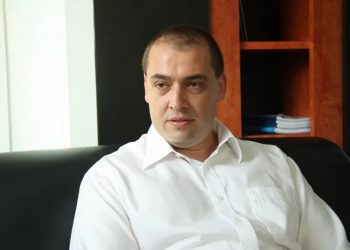 Fost director de CAS, condamnat la 4 ani şi jumătate de închisoare într-un dosar de corupţie