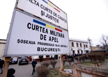 Judecător militar, trecut direct în retragere prin decret prezidențial. Cezarian Buga era general-locotenent cu trei stele
