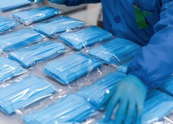 Legea pentru acordarea gratuită a măștilor pentru românii cu venituri mici este constituțională