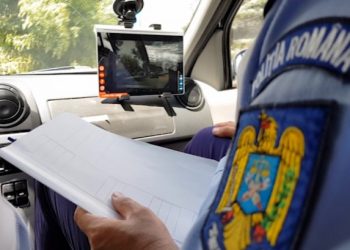 Câți bani cerea un comisar-șef pentru programarea ”peste rând” la examenul pentru permis și prioritate la înmatriculare
