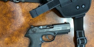 Bătrânul ”Carpați” iese la pensie | Polițiștii români vor fi dotați cu pistoale Beretta de ultimă generație