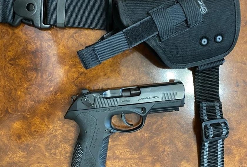 Bătrânul ”Carpați” iese la pensie | Polițiștii români vor fi dotați cu pistoale Beretta de ultimă generație