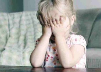 A realizat 1.800 de fotografii cu fiicele cumnatului său