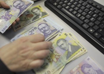 Angajații sănătoși ai firmelor închise de DSP din cauza unor cazuri de infectare cu SARS-CoV-2 vor primi șomaj tehnic