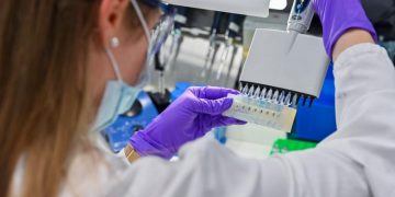 Pacienți cronici, folosiți pe post de cobai într-un spital. Avocatul Poporului a sesizat Parchetul General