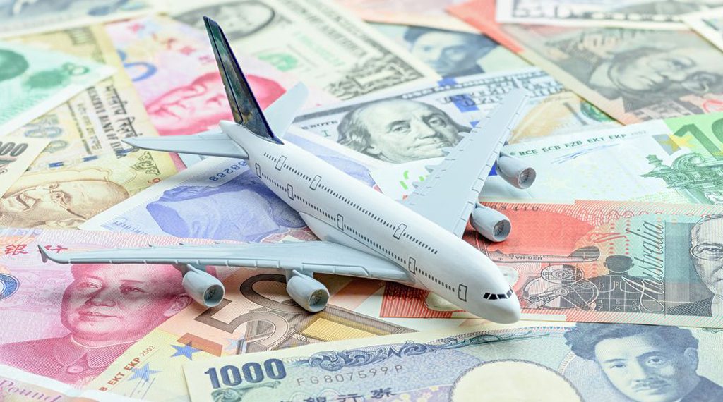 A păcălit peste 300 de persoane cu 150.000 de euro