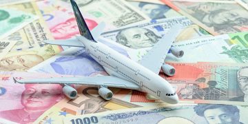 A păcălit peste 300 de persoane cu 150.000 de euro