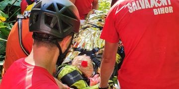Accident în Munții Bihorului | O turistă, în pericol de hipotermie după ce a căzut în apa rece de 10 grade, pe Cheile Galbenei
