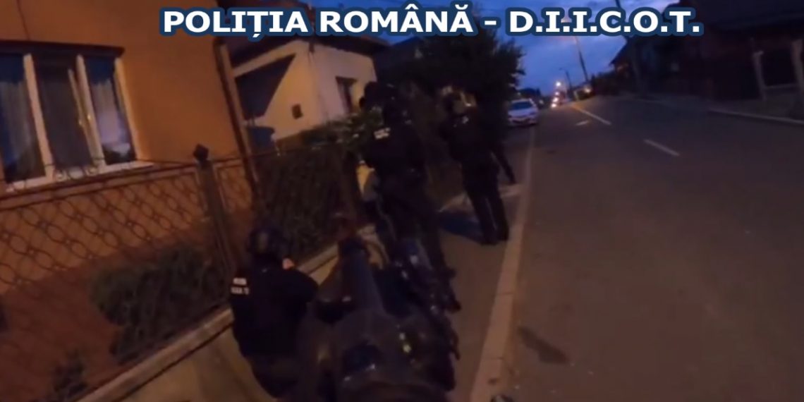 VIDEO. Fost polițist la Crimă Organizată, liderul unui grup de detectivi care șantaja oameni de afaceri