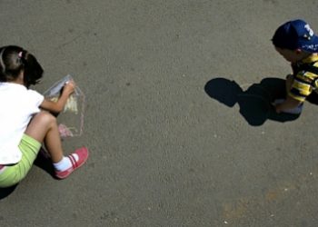 Gemenii dispăruți împreună cu tatăl lor au fost găsiți