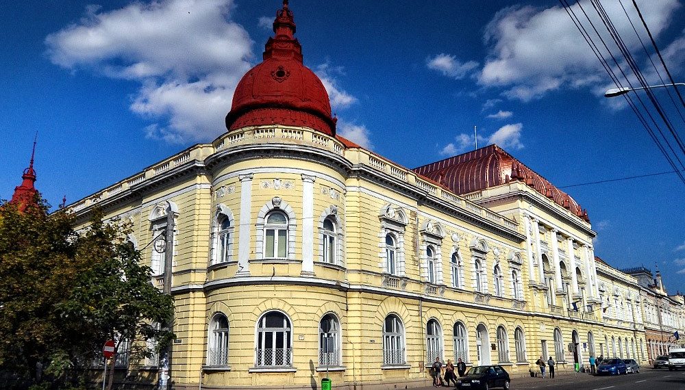 Despăgubiri de 50.000 de euro pentru cinci italieni cărora li s-au anulat diplomele obținute la Facultatea de Medicină din Oradea